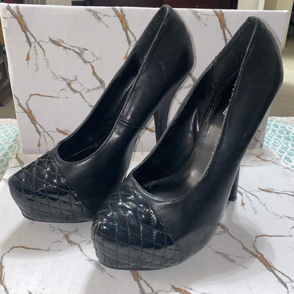 Black Charlotte Russe heels size 9